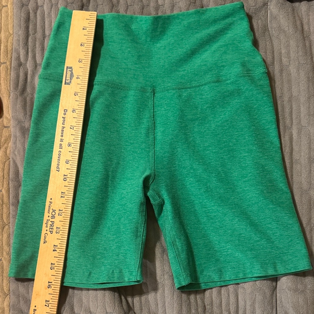 Beyond Yoga Women’s High-Waist Green Shorts
